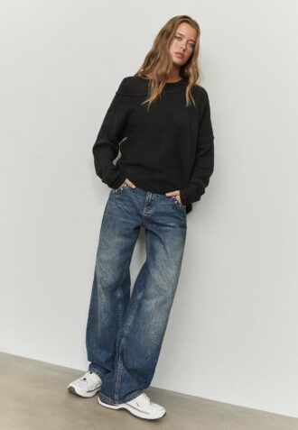 Maglione in maglia asimmetrico