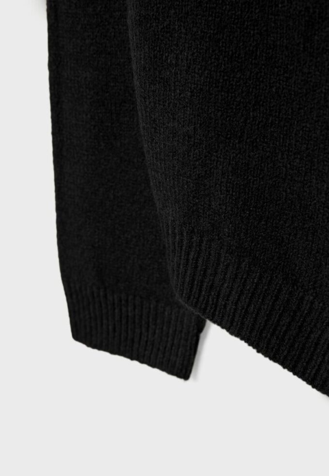 Maglione in maglia asimmetrico Maglione in maglia asimmetrico