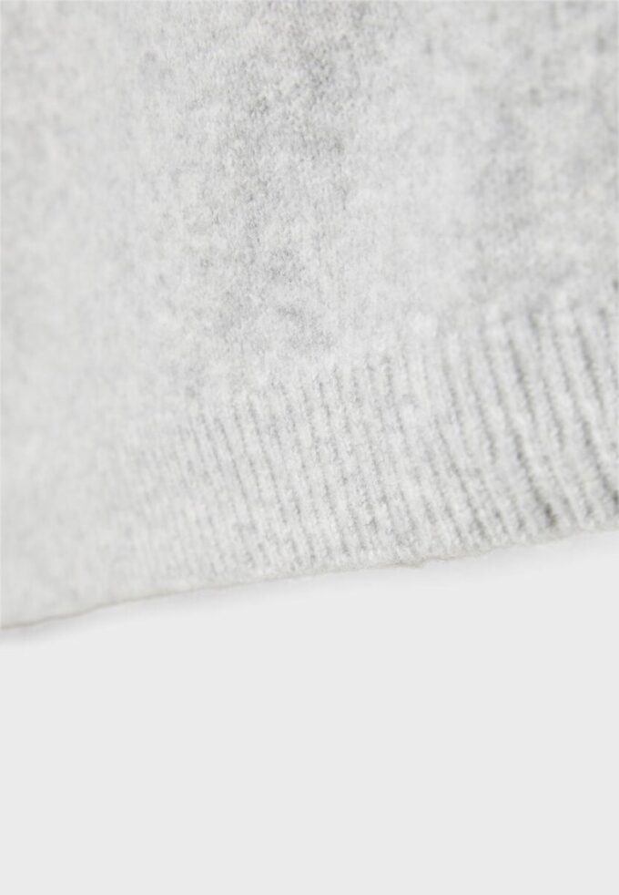 Maglione in maglia asimmetrico Maglione in maglia asimmetrico