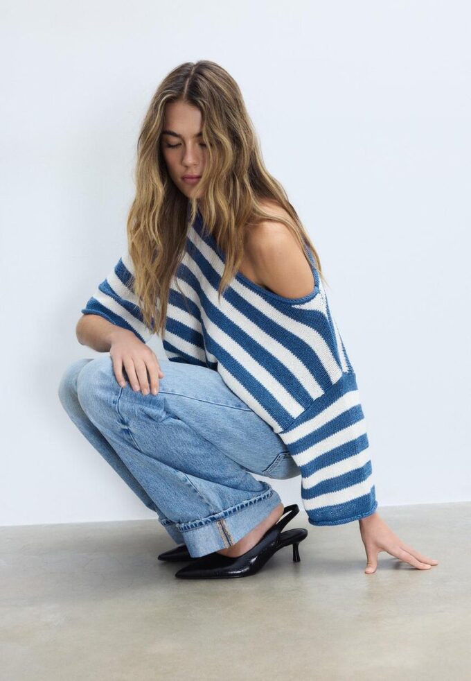 Maglione in maglia con scollo a barchetta