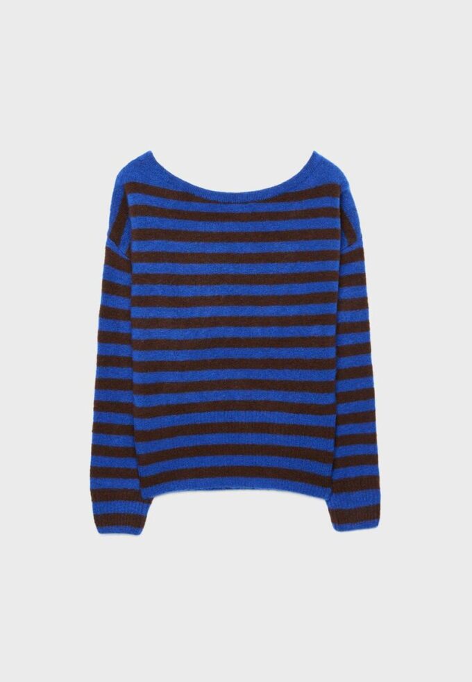 Maglione in maglia Soft Touch con scollo a barchetta Maglione in maglia Soft Touch con scollo a barchetta