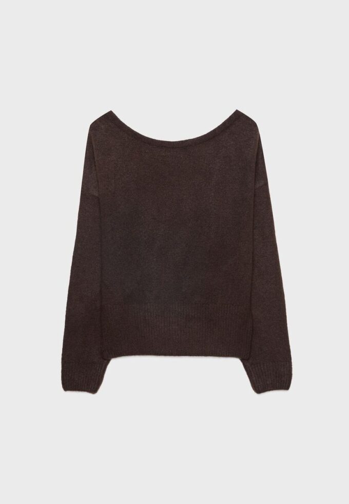 Maglione in maglia Soft Touch con scollo a barchetta Maglione in maglia Soft Touch con scollo a barchetta
