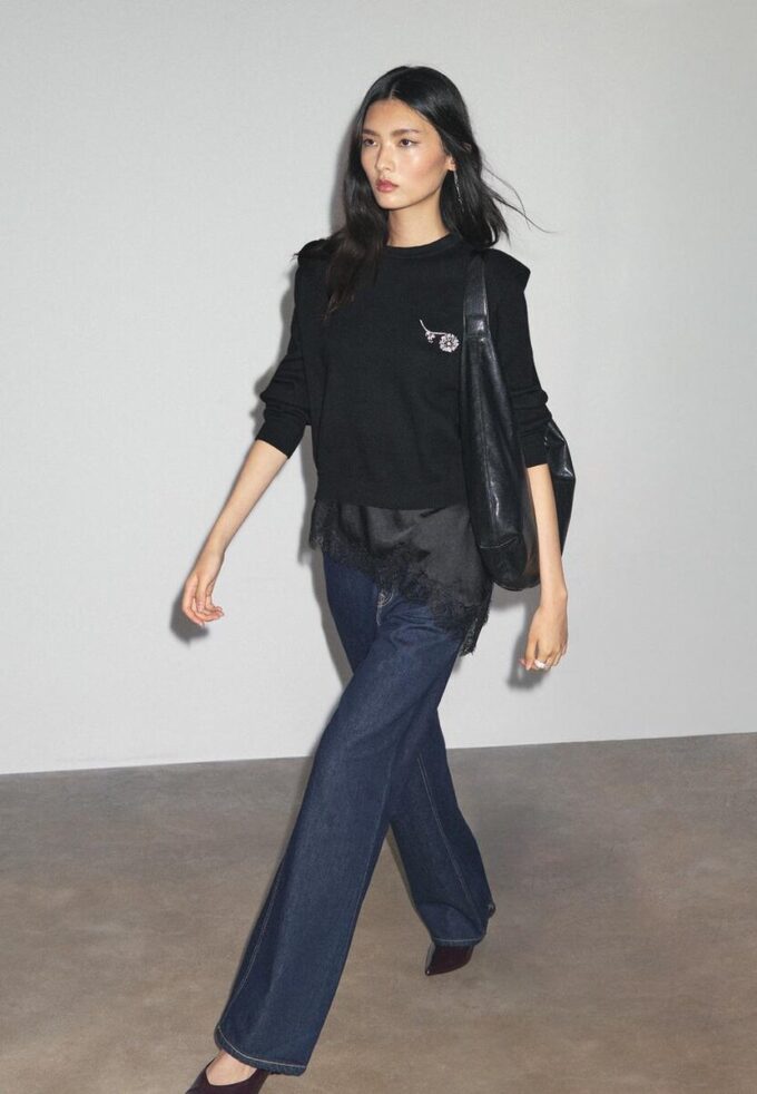 Maglione lavorato a maglia con spalle imbottite