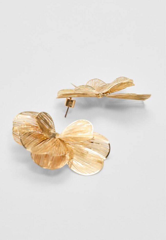 Orecchini a ventaglio con fiori in rilievo