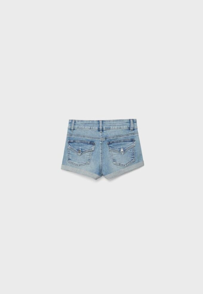 Pantaloncini in denim con orlo risvoltato Pantaloncini in denim con orlo risvoltato