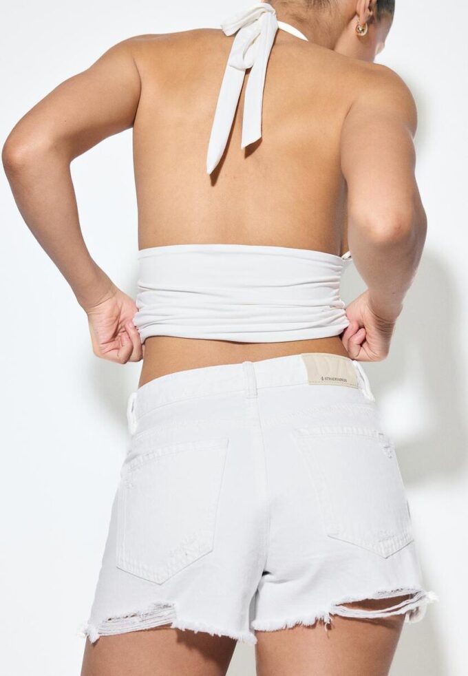 Pantaloncini in denim strappato D75 Pantaloncini in denim strappato D75