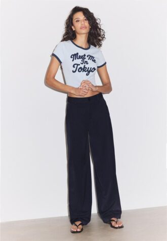 Pantaloni eleganti a zampa con pinces