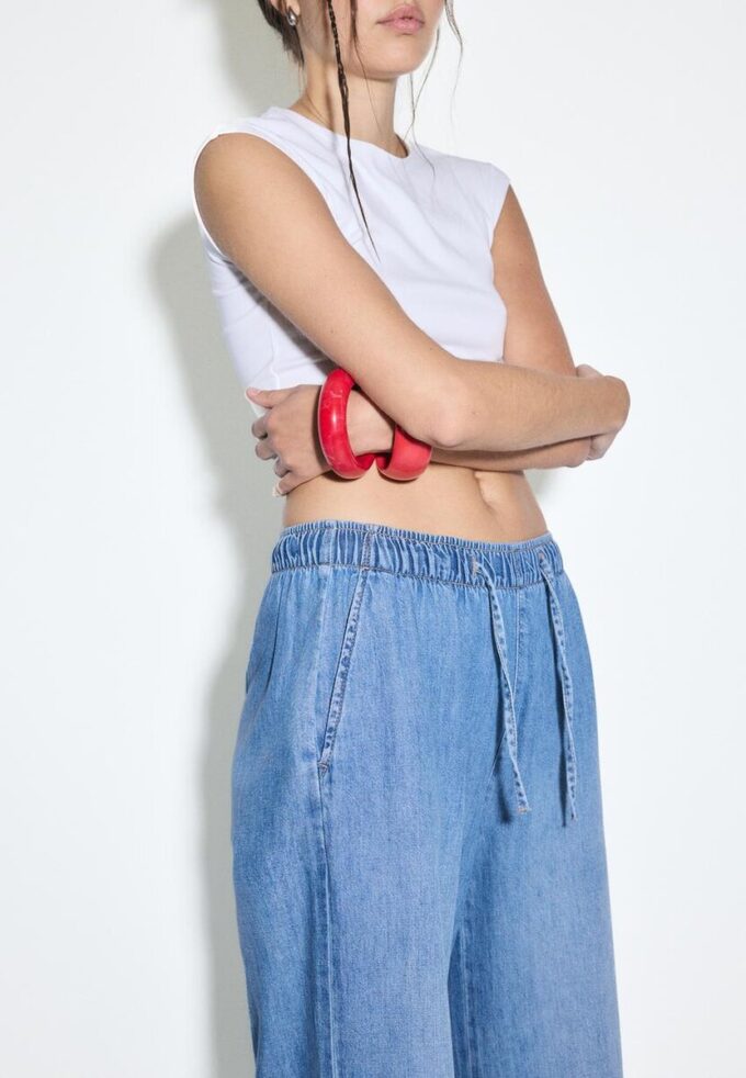 Pantaloni fluidi in denim con coulisse