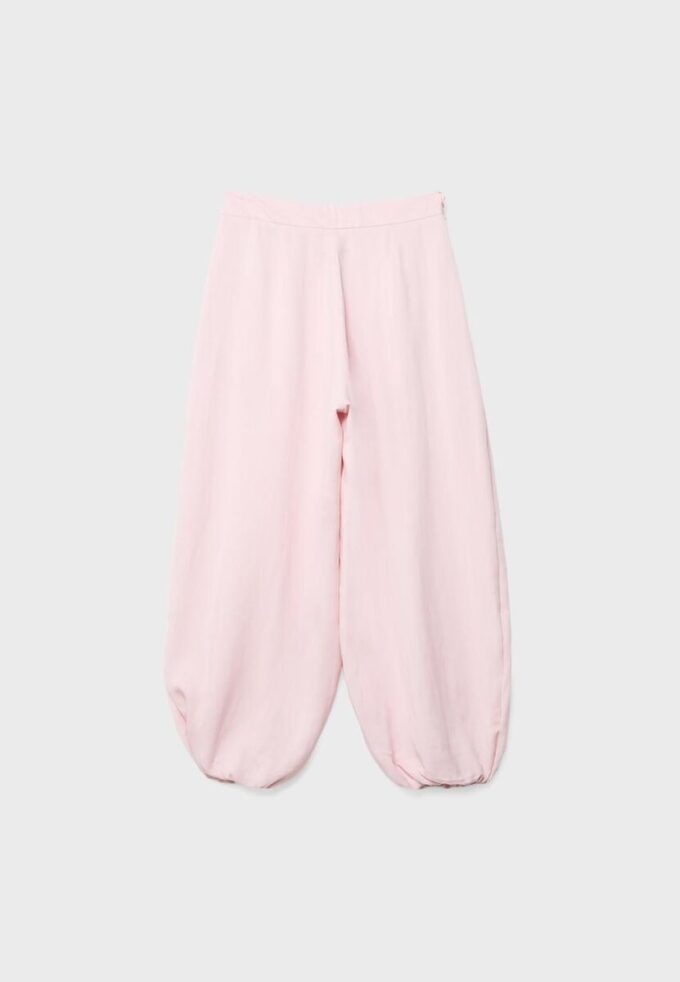 Pantaloni sarouel con pinces e fibbia