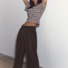 Pantaloni sartoriali Wide Leg con pinces Pantaloni sartoriali Wide Leg con pinces