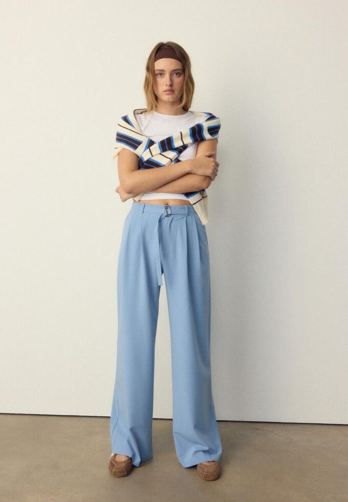 Pantaloni Wide Leg con dettaglio fibbia Pantaloni Wide Leg con dettaglio fibbia