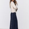 Pantaloni Wide Leg in tessuto felpato con bordino Pantaloni Wide Leg in tessuto felpato con bordino