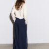 Pantaloni Wide Leg in tessuto felpato con bordino Pantaloni Wide Leg in tessuto felpato con bordino
