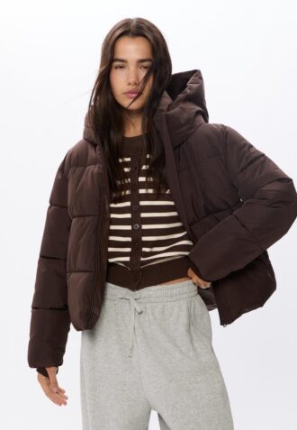 Piumino basic con cappuccio