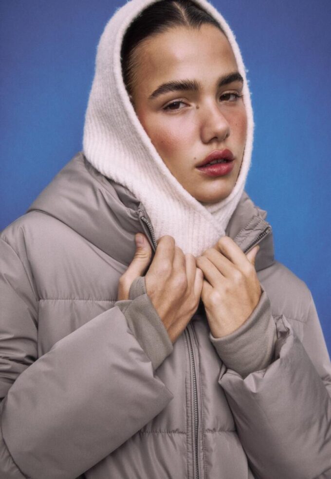 Piumino basic con cappuccio