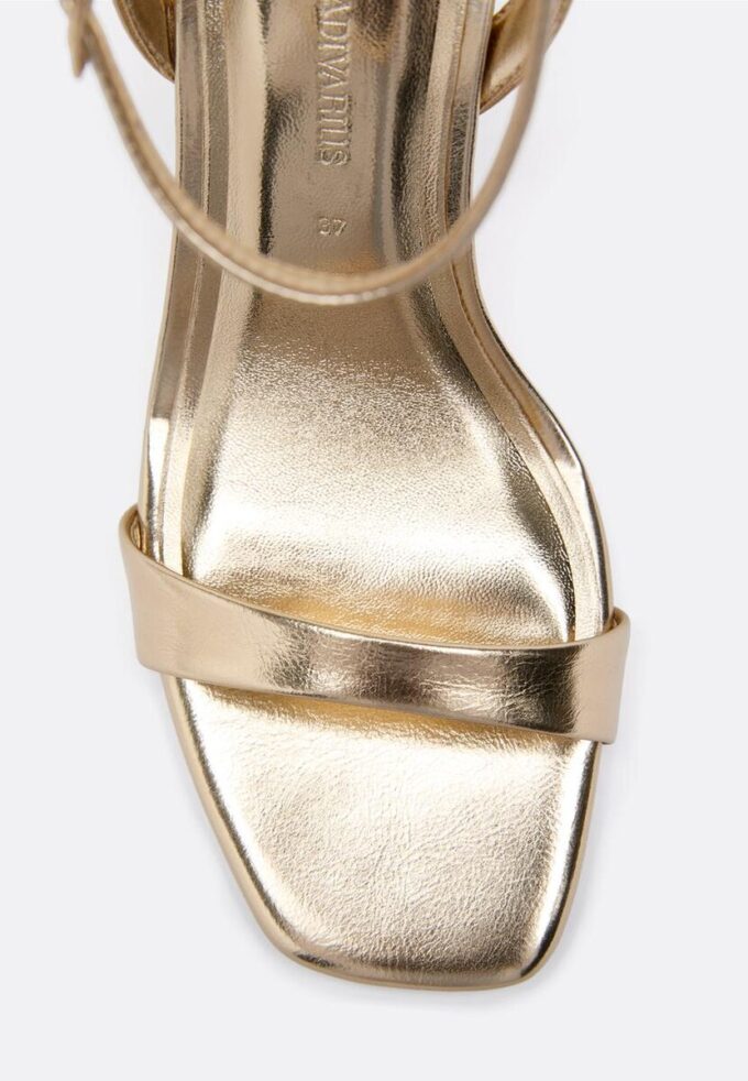 Sandali con tacco a spillo Sandali con tacco a spillo