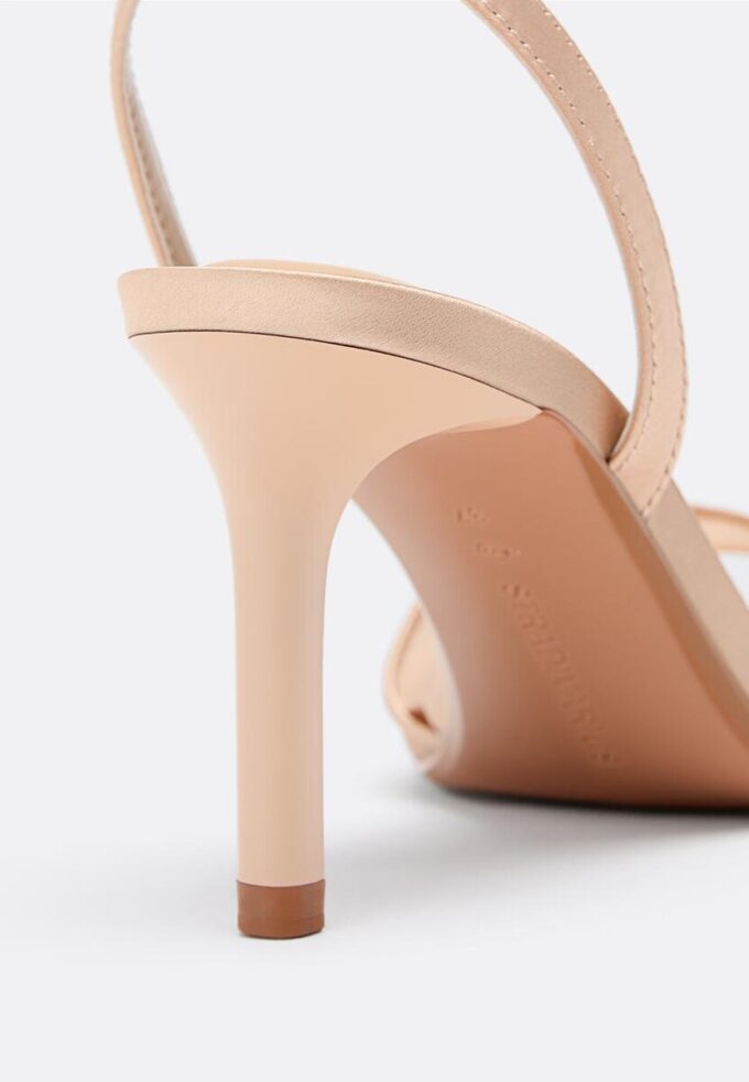 Sandali con tacco a spillo in rete