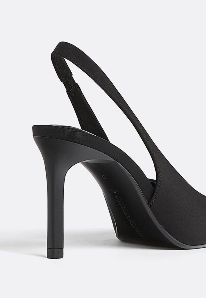 Scarpe basic con cinturino posteriore