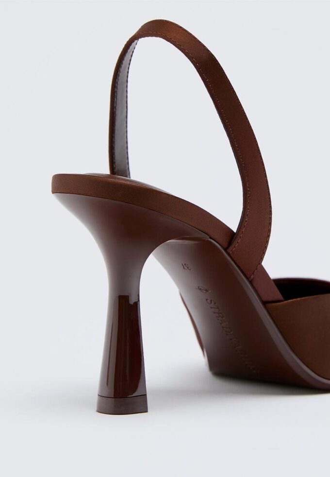 Scarpe col tacco a spillo effetto satinato