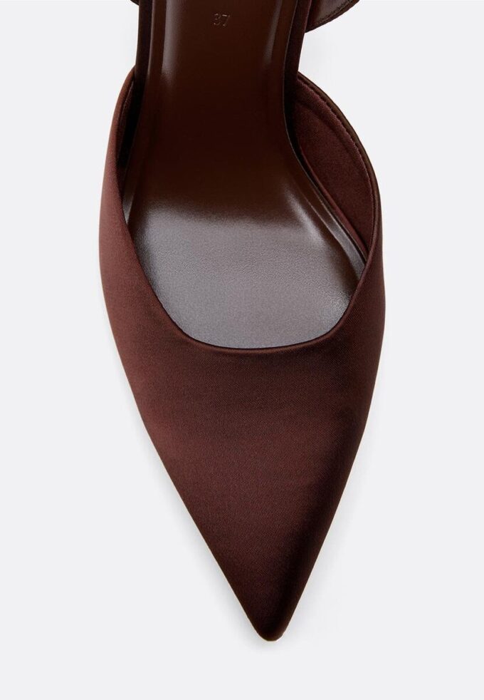 Scarpe col tacco a spillo effetto satinato