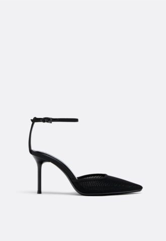 Scarpe col tacco alto in rete