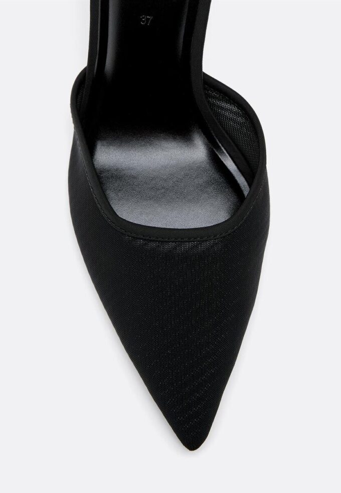 Scarpe col tacco alto in rete