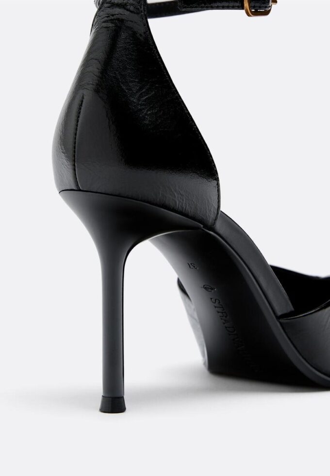 Scarpe col tacco in pelle