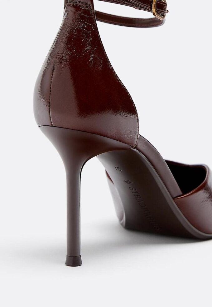 Scarpe col tacco in pelle