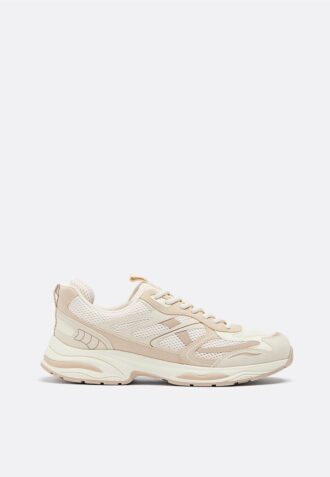 Scarpe da ginnastica con dettaglio