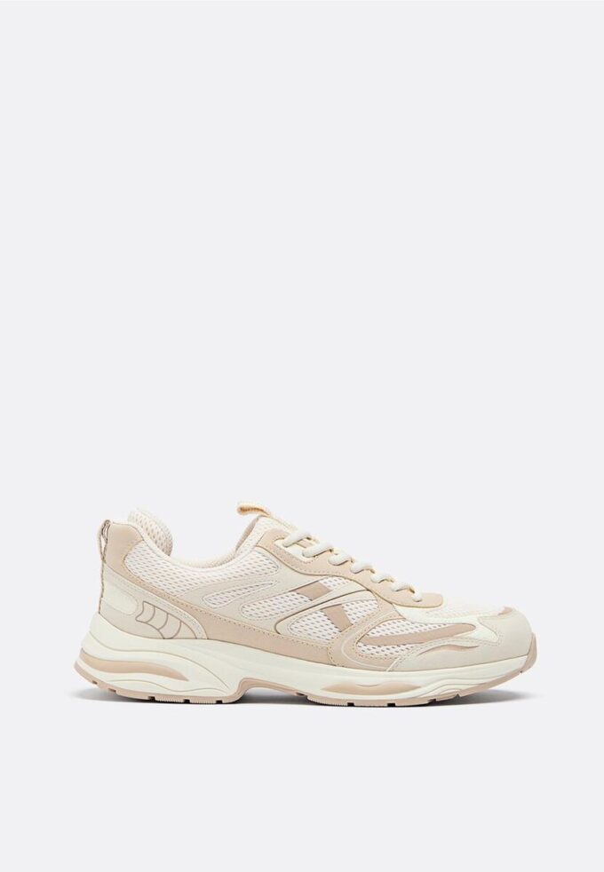 Scarpe da ginnastica con dettaglio