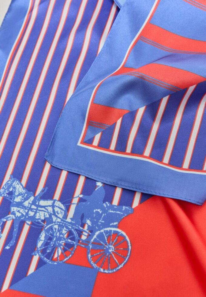 Sciarpa a ferro di cavallo