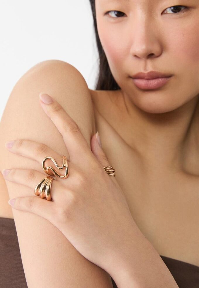 Set di 4 anelli a forma di stella