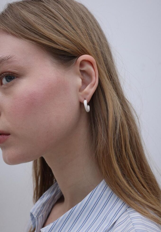 Set di 9 orecchini a cuore e a cerchio