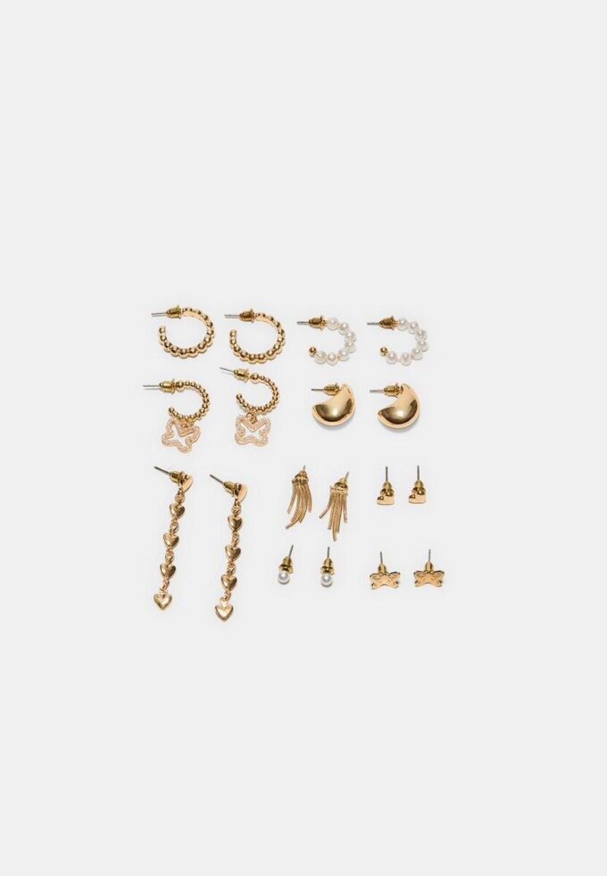 Set di 9 orecchini a farfalla e perla sintetica Set di 9 orecchini a farfalla e perla sintetica