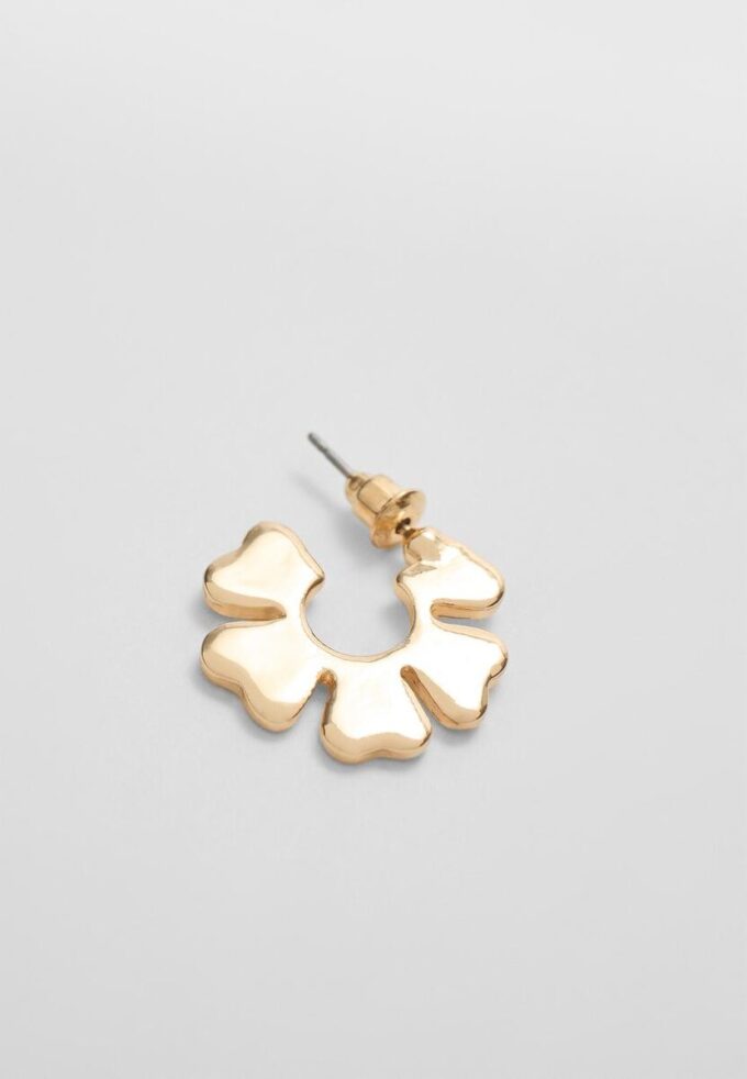 Set di 9 orecchini a forma di fiore