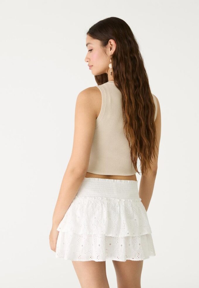 Skort fluida con ricami