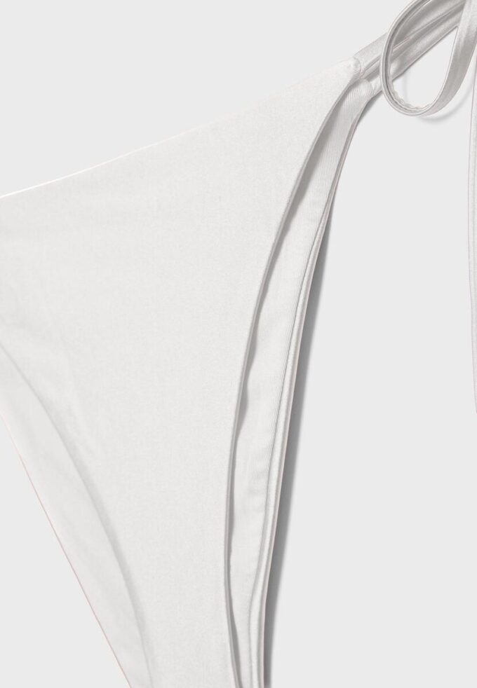 Slip bikini brasiliano in raso Slip bikini brasiliano in raso