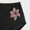 Slip bikini hotpant con fiori ricamati Slip bikini hotpant con fiori ricamati