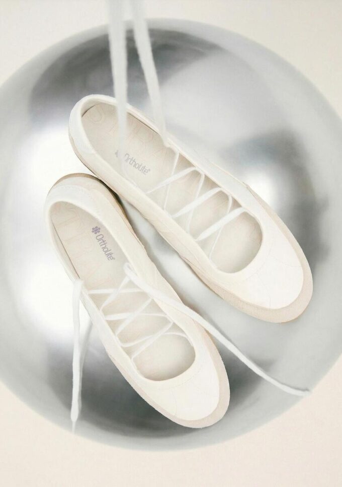 Sneakerinas con lacci