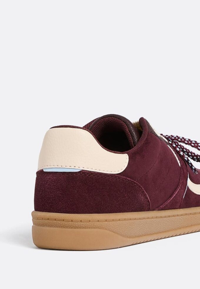 Sneakers casual con doppio laccio