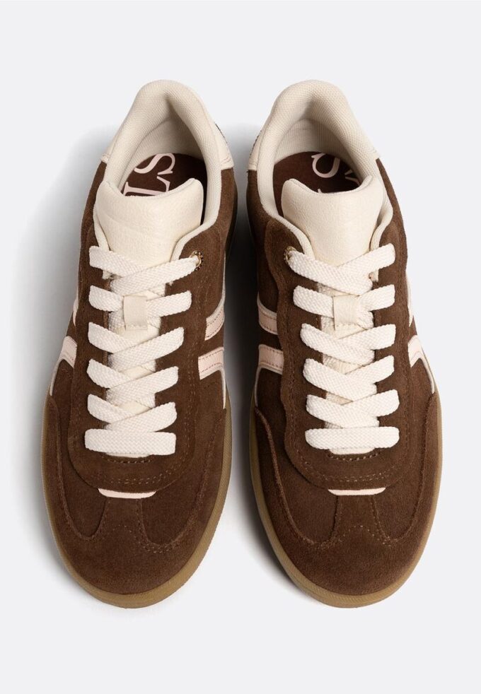 Sneakers casual in pelle Sneakers casual in pelle
