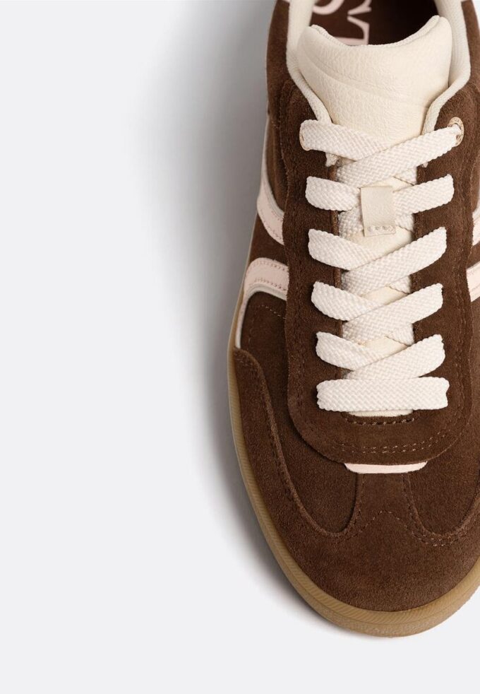 Sneakers casual in pelle Sneakers casual in pelle