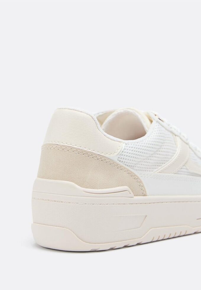 Sneakers con plateau traforate