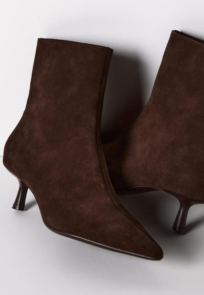 Stivaletti con tacco a spillo in pelle crosta