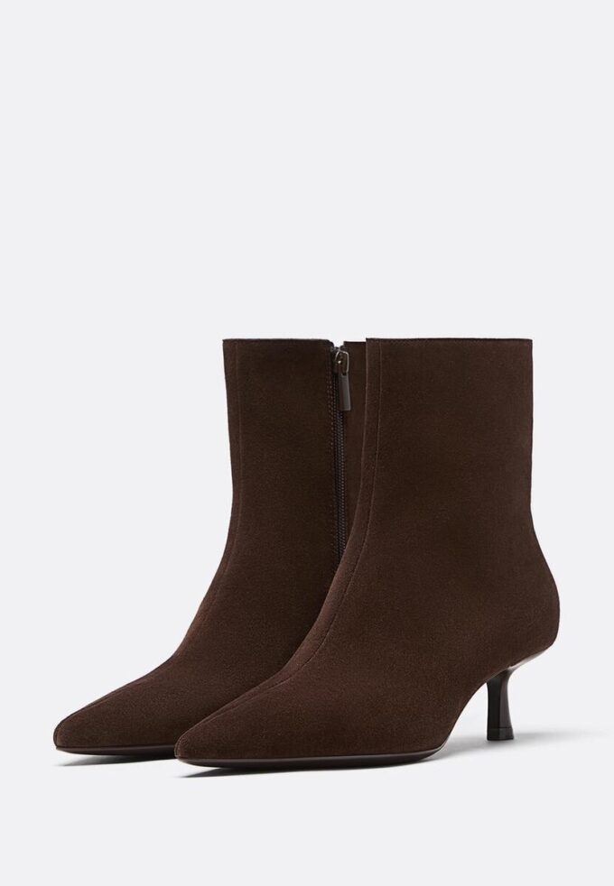 Stivaletti con tacco a spillo in pelle crosta