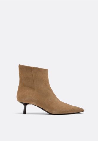 Stivaletti in pelle con tacco basso