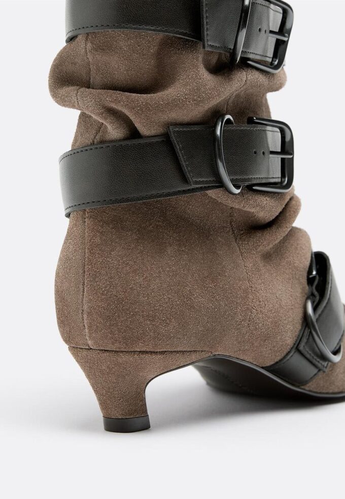 Stivaletti in pelle con tacco basso e cintura