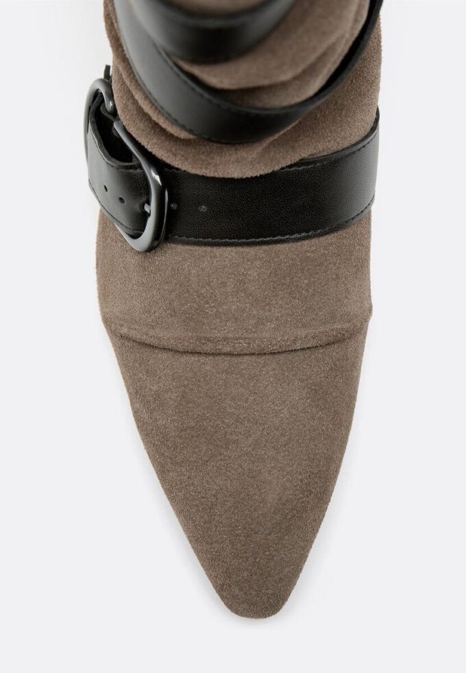 Stivaletti in pelle con tacco basso e cintura