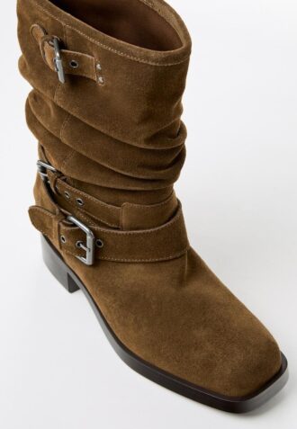 Stivaletti piatti in pelle con fibbia