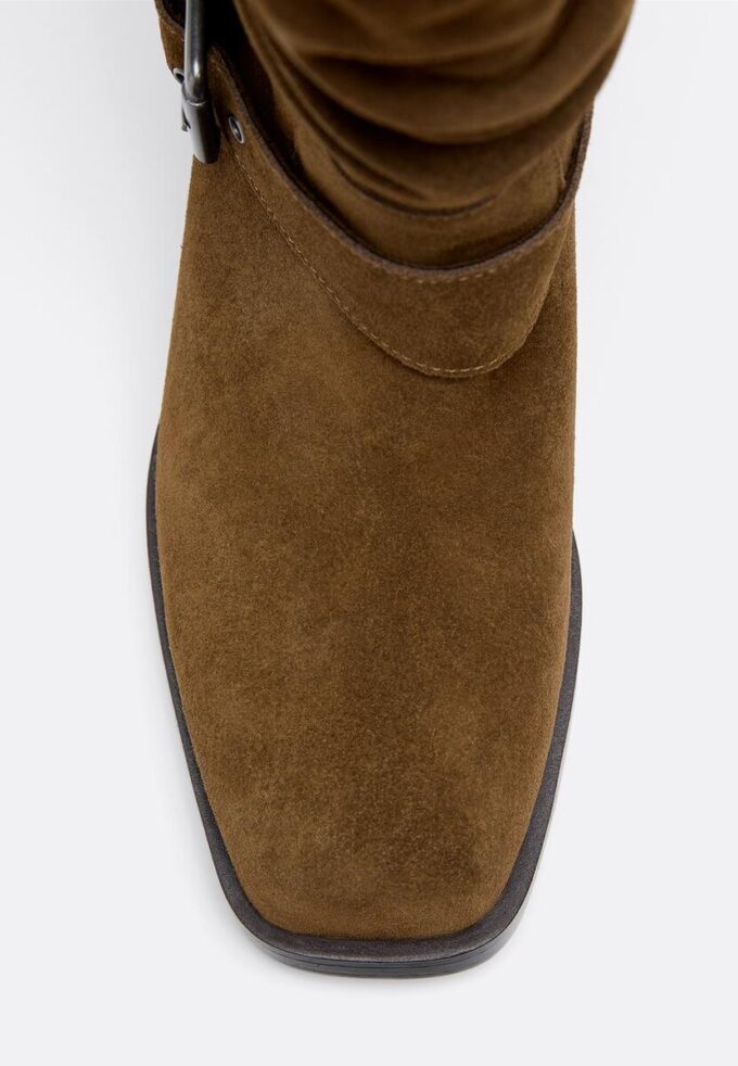 Stivaletti piatti in pelle con fibbia